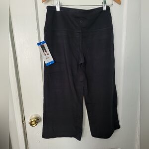 Tuff athletics Capri Women's Black Pants wide legs stretch pockets size large